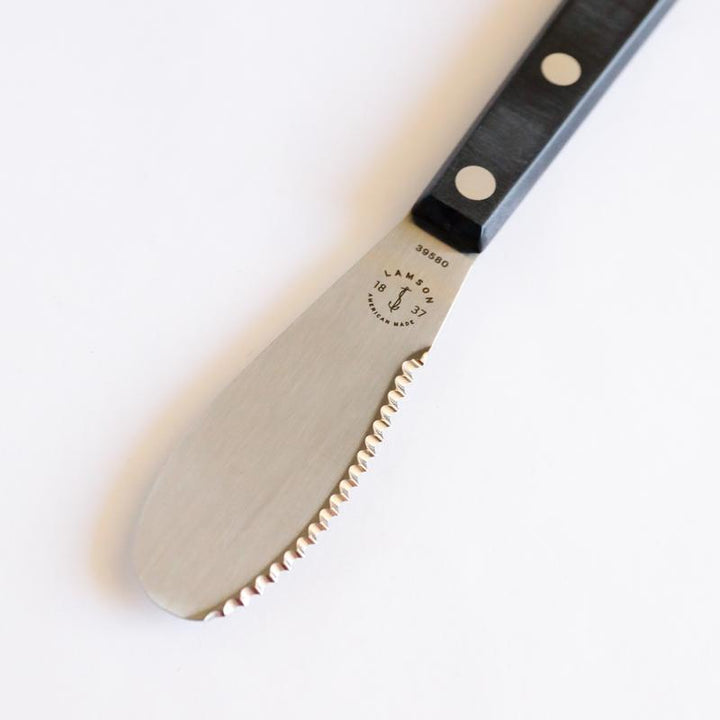 Sandwich Spreader with Wave Edge and POM Handle