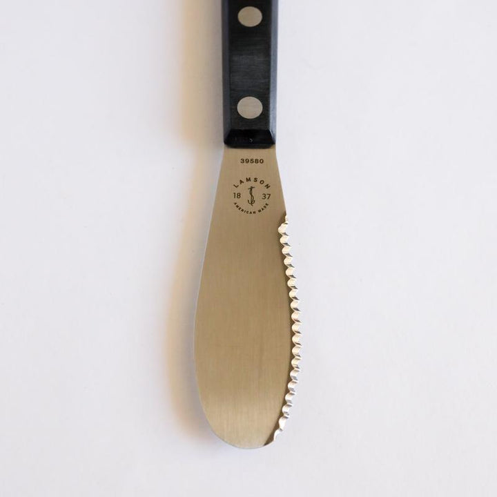 Sandwich Spreader with Wave Edge and POM Handle